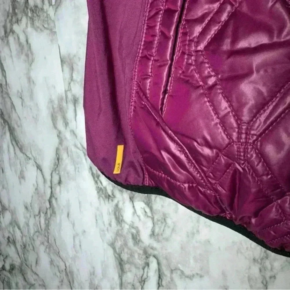 Lole Pink Burgundy Vegan down puffer vest womens size small - Picture 3 of 5